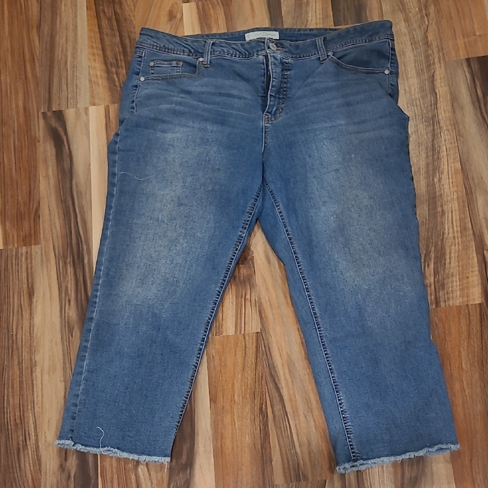 Blue Ankle Cropped Jeans with Relaxed Fit